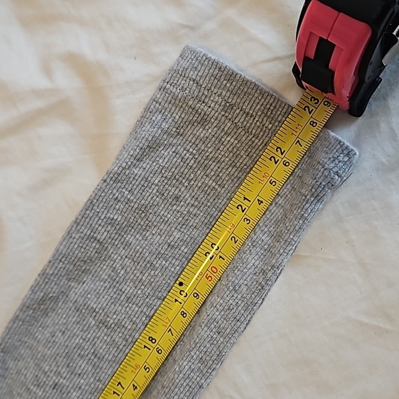 Gray Long Sleeve Crop Top Size L - Picture 6 of 6